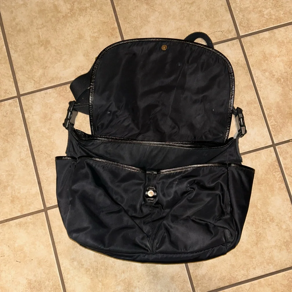 Authentic Tory Burch Messenger bag